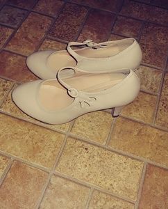 Cambridge Select Nude/Beige Mary Jane Heels